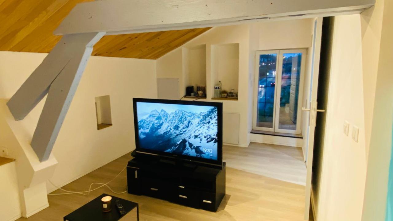 Studio Cros Climatise Castres  Luaran gambar